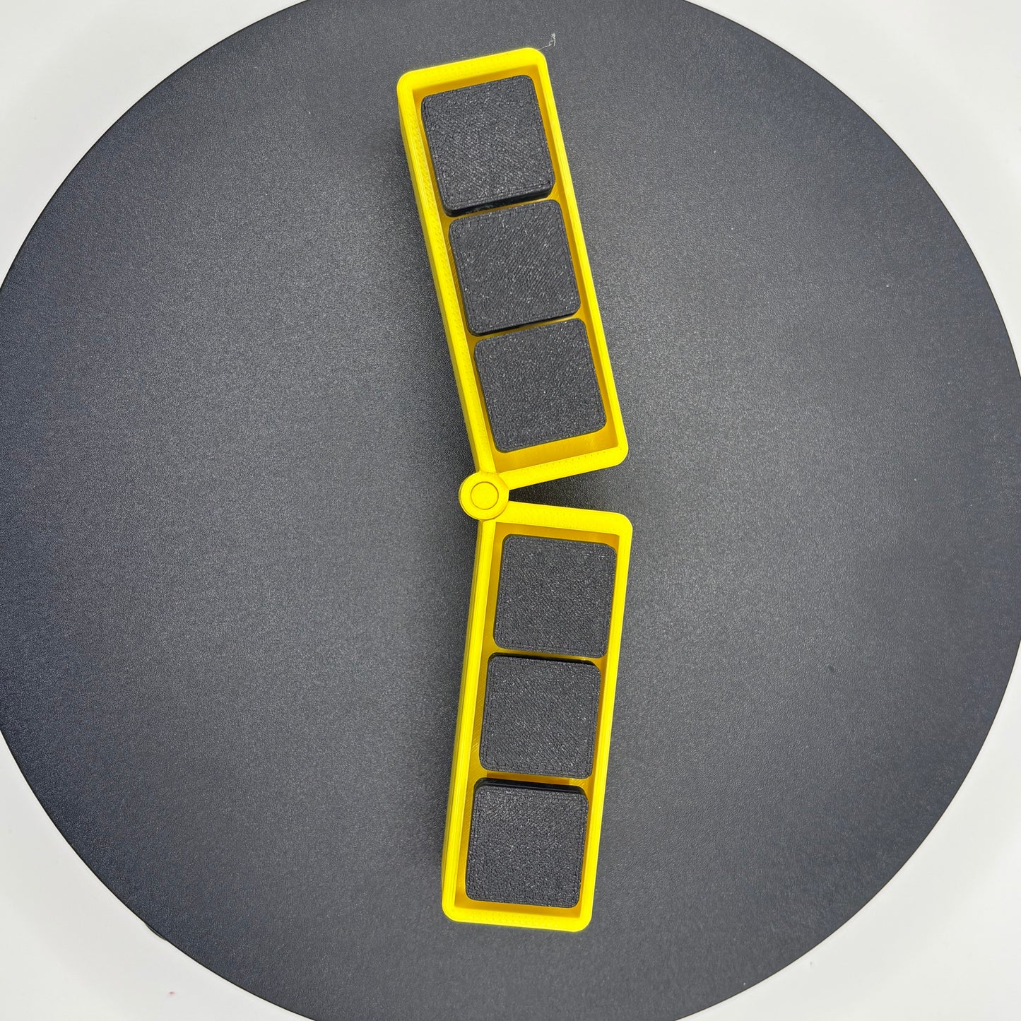 Tactile Braille Cell Trainer – Press-Key Dots, Folding Fidget for Students (High-Contrast Yellow/Black)